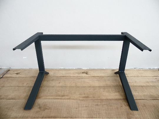 black steel table legs