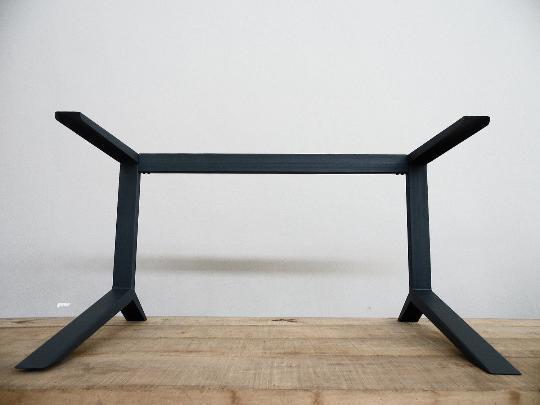 steel table legs 